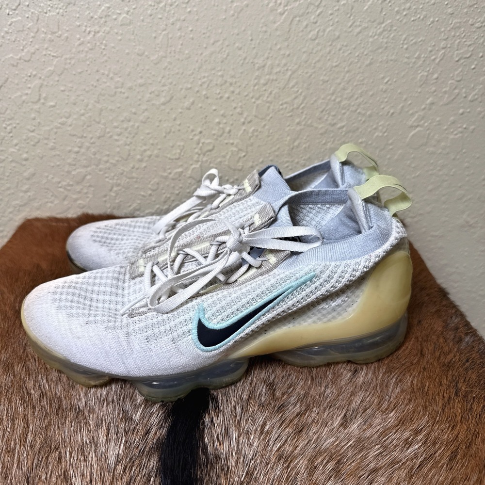 Nike Air VaporMax 7Y 2021 FK Youth White Mis Matched Swoosh DQ7758-100 Run Gym‎